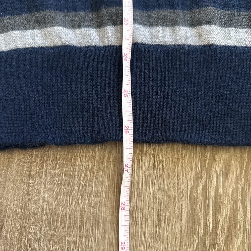 Banana Republic 100% Merino Wool Navy Grey Striped Sweater Preppy Size M - Picture 10 of 10